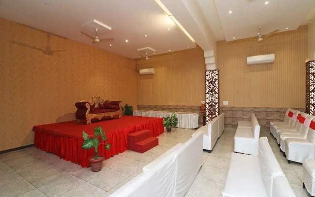Oyo 3396 Hotel Parichay