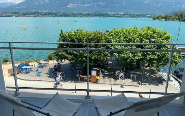 Vue sublime sur le lac du Bourget