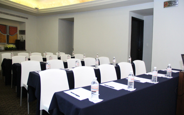 Palmareca Suites & Hotel