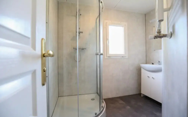 Chalet in Gelderland With Hot Tub