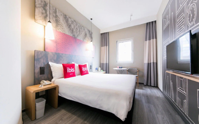 ibis Shanghai Chengshan Road Hotel