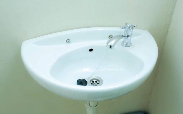 OYO 2692 Penginapan Mba Ros