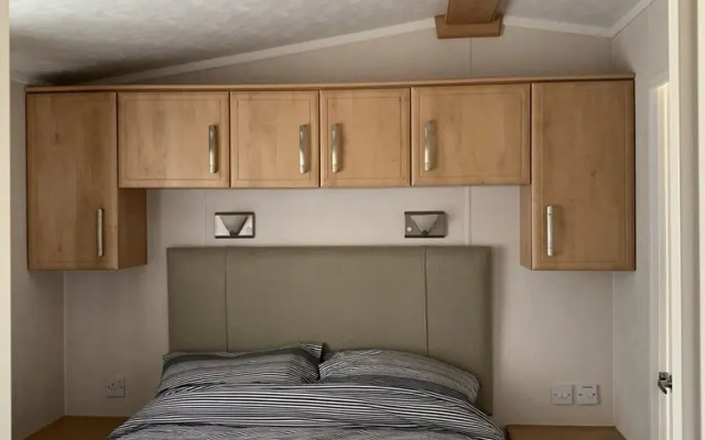 Immaculate 2-bed Lodge in Monreith