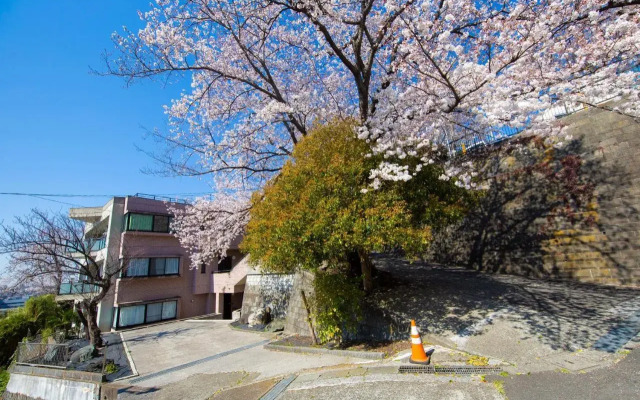 平楽園弐番館２階