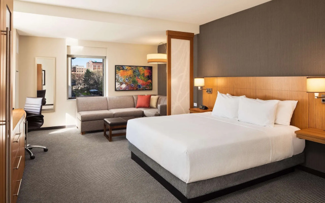 Hyatt Place Knoxville Downtown