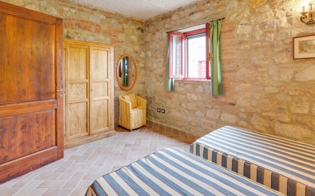 Scenic Holiday Home in Civitella Paganico with Pool