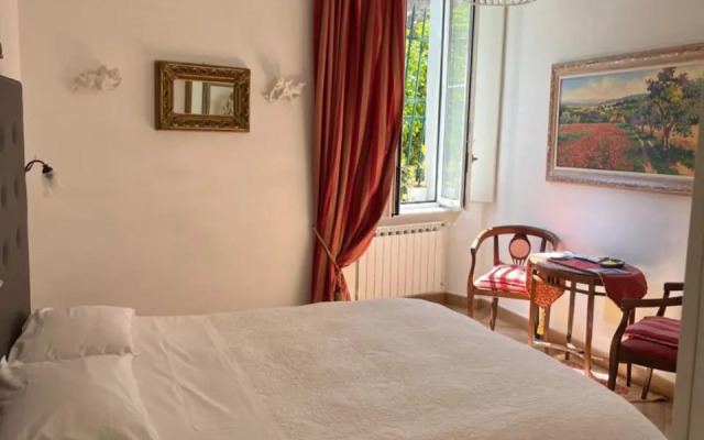 Piazza Massola 2 Apartment