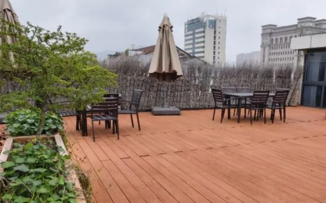 Lin'an SSAW Boutique Hotel