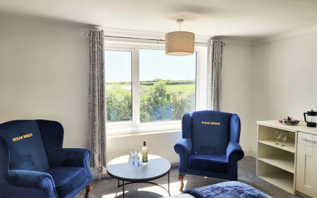 Bay View - 1 Bed Suite - Ocean Breeze