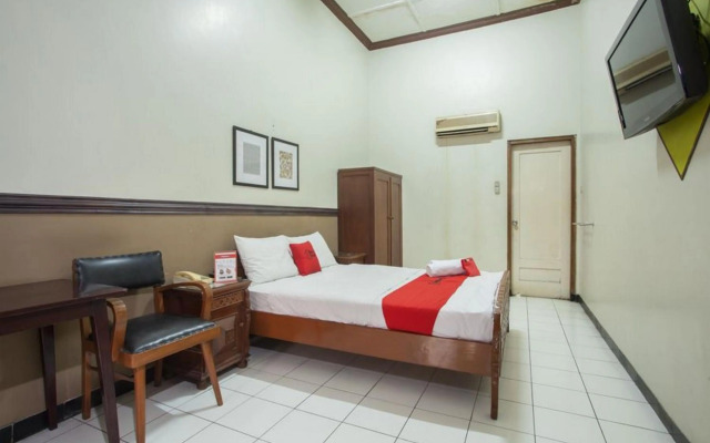 RedDoorz @ Urip Sumoharjo