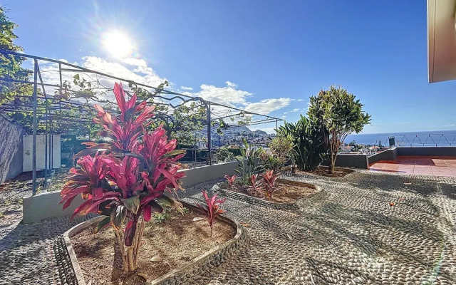 Villa Santa Luzia 2 by Atlantic Holiday