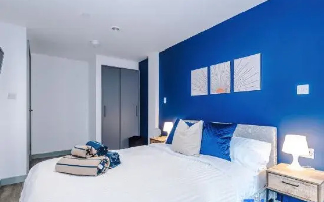 Central Liverpool Apartment | Work & Long Stays