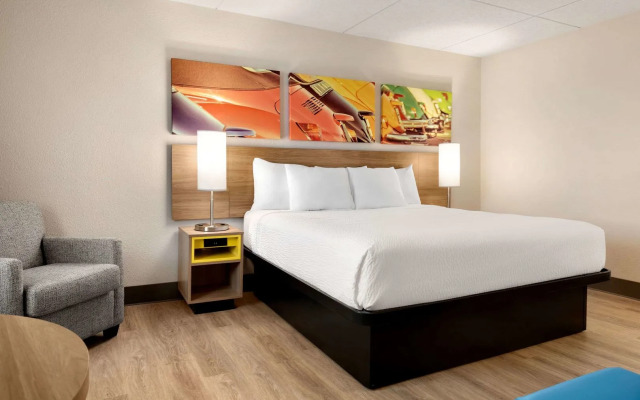 Days Inn - Rivergate