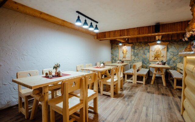 Jánošíkova Valaška Pension & Restaurant