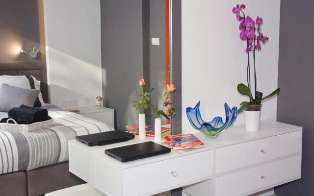 Kredytowa Warsaw Apartment