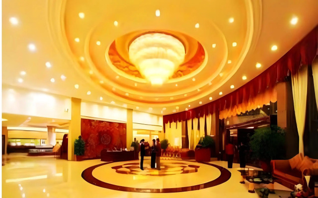 Yijian Holiday Hotel
