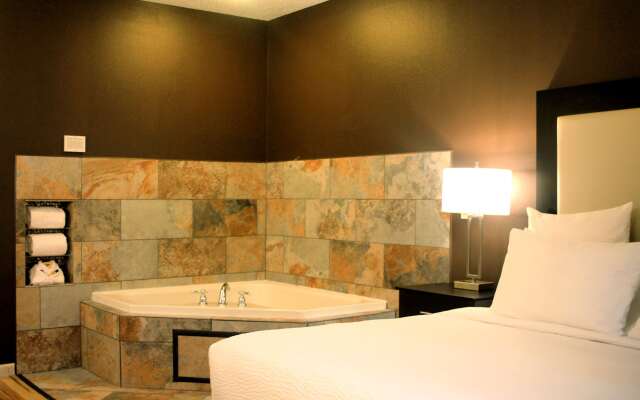 Best Western Plus Des Moines West Inn & Suites