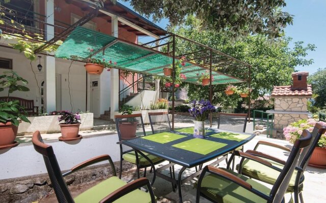 Awesome Home in Trstenik With Wifi and 4 Bedrooms