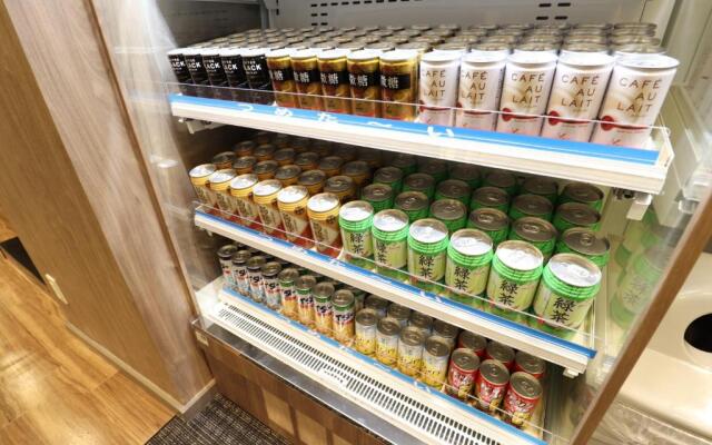 Leo Yu Capsule Hotel Nishifunabashi