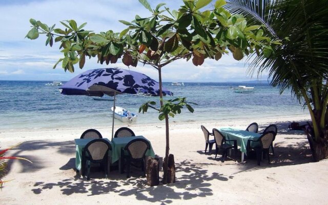 Kalipayan Beach Resort & Atlantis Dive Center