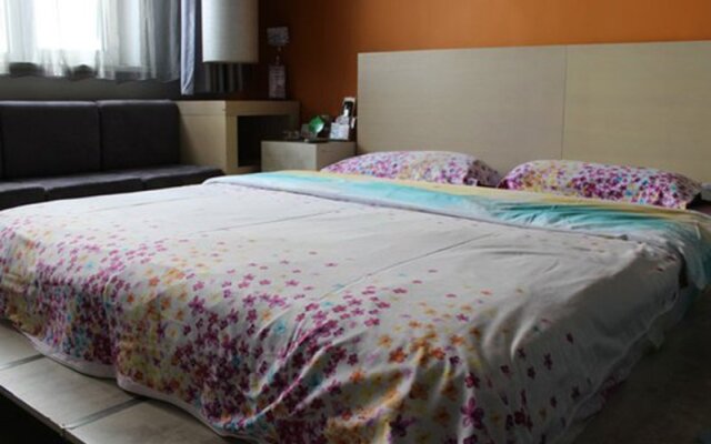 Home 1 Hotel