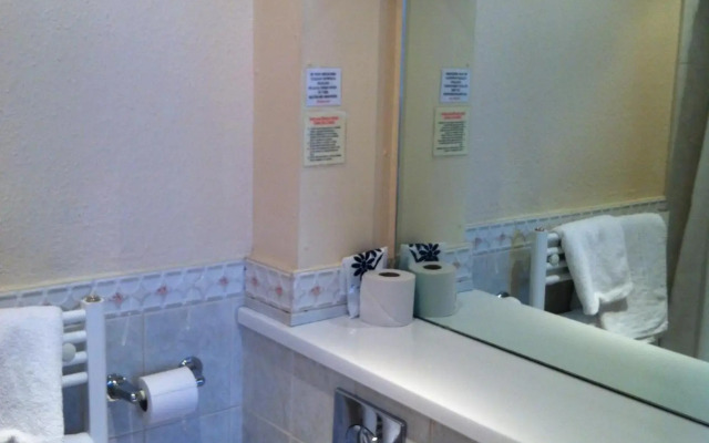 Wheatlands Lodge Hotel