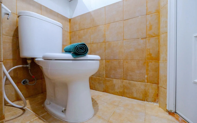 Furnished Studio Green Pramuka City Apartment
