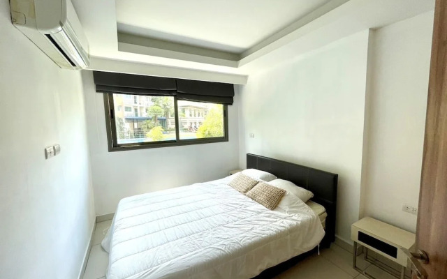 Laguna Beach Resort 2 by PSR ASIA