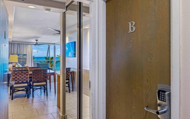 Mana Kai #307 by Coldwell Banker Island
