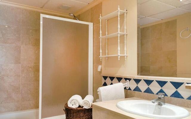 Banana beach Holidays 363