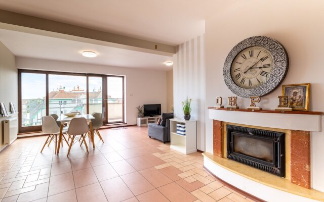 Victus Apartamenty - Cadena 1