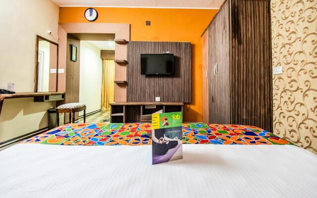 FabHotel St. Clouds