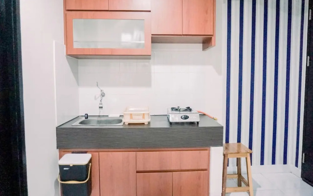 Homey And Warm 1Br At Sentraland Cengkareng Apartment