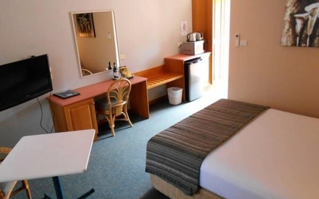 Comfort Inn Cannon Park – Guest Rooms – Cairns