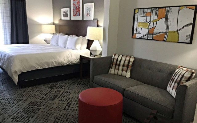 Pace Hotel Addison