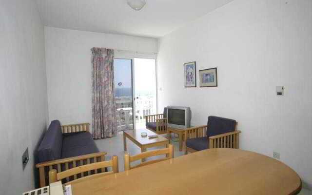 Blue Crane Hotel Apartments