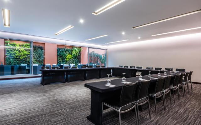 NH Bogotá Pavillon Royal Hotel