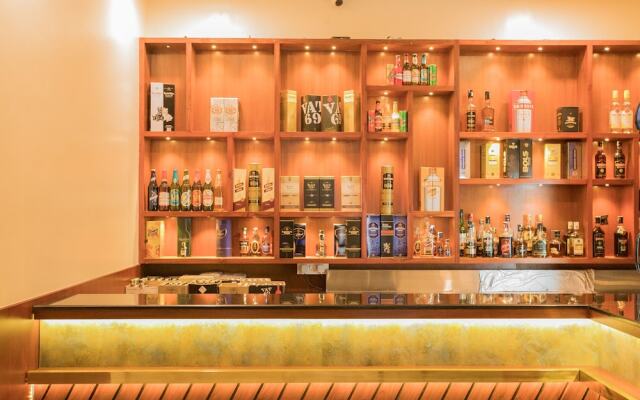 OYO 11308 Benhur Pride Hotel