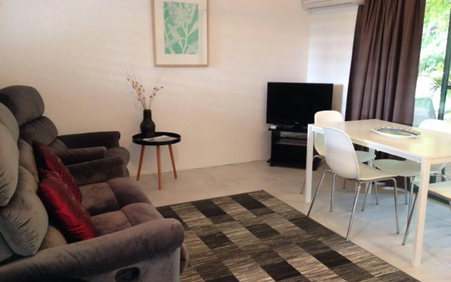 Chez Noosa Holiday Apartments