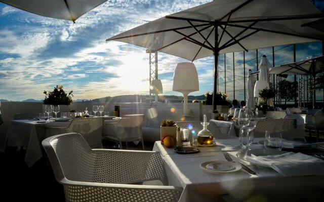 Garden Beach Hotel