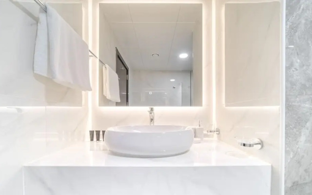 KOHH - 1BR in Oasis Residence 4