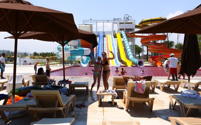 One Resort Aqua Park & Spa