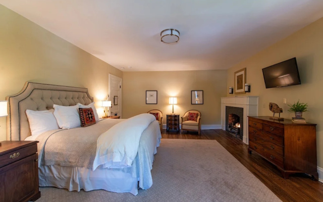 Greystone Inn