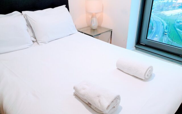 Solo Living - Tower B - Michigan Avenue