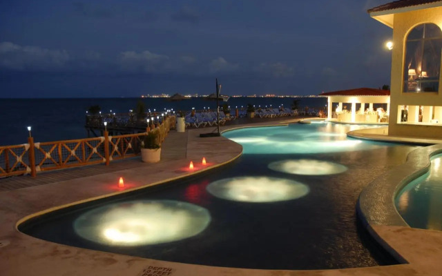 Отель All Ritmo Cancun Resort & Water Park