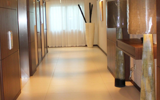 Hyatt Place Dubai Al Rigga Hotel & Residences