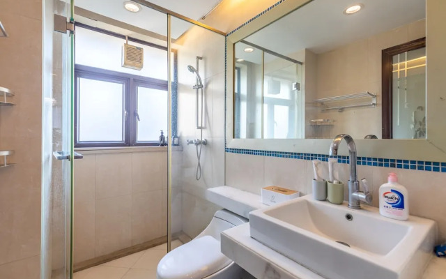 Locals Boutique Apartment Huafa Plaza 35