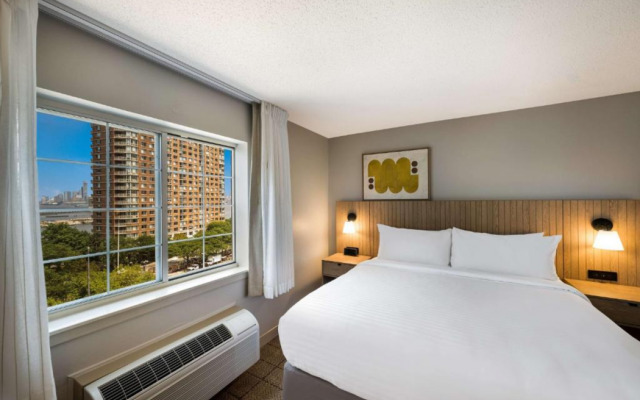 Sonesta Simply Suites Jersey City