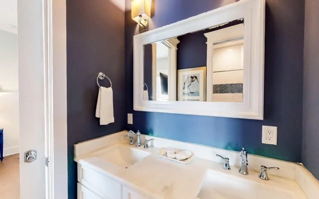 Paradise Beach by AMI Locals