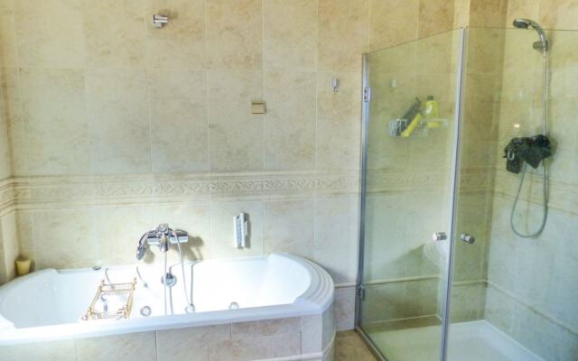 107333 - Villa in Mijas